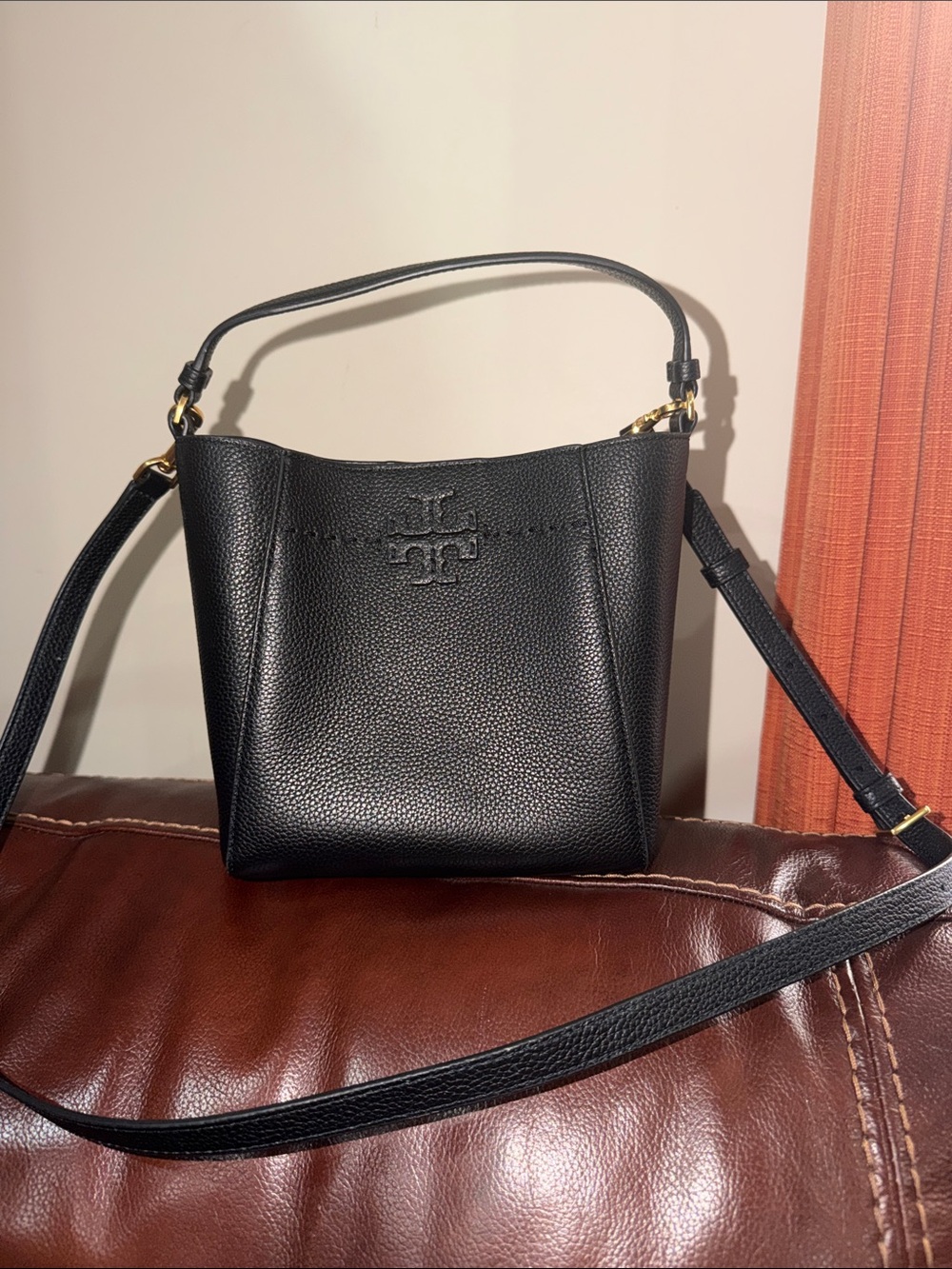 ‼️Tory Burch Small Mcgraw Black Leather Bucket Bag Crossbody Bag